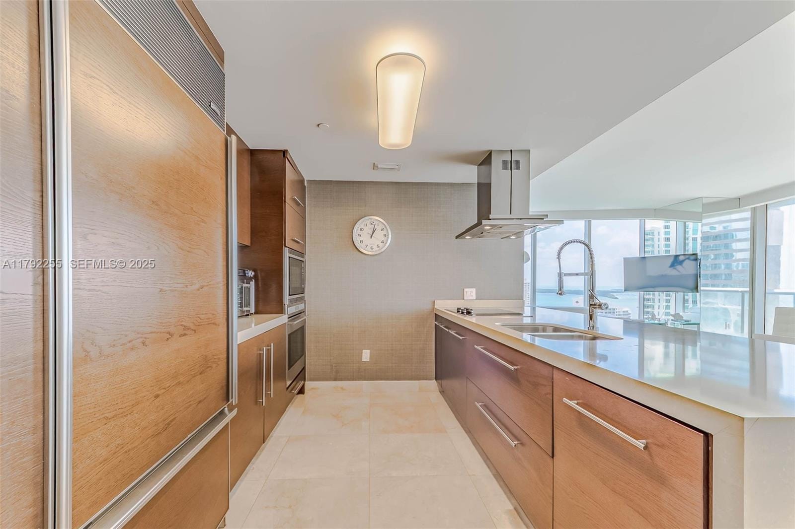 495 Brickell Avenue 2801 — photo 3