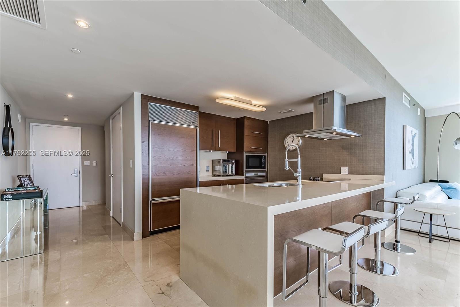 495 Brickell Avenue 2801 — photo 4