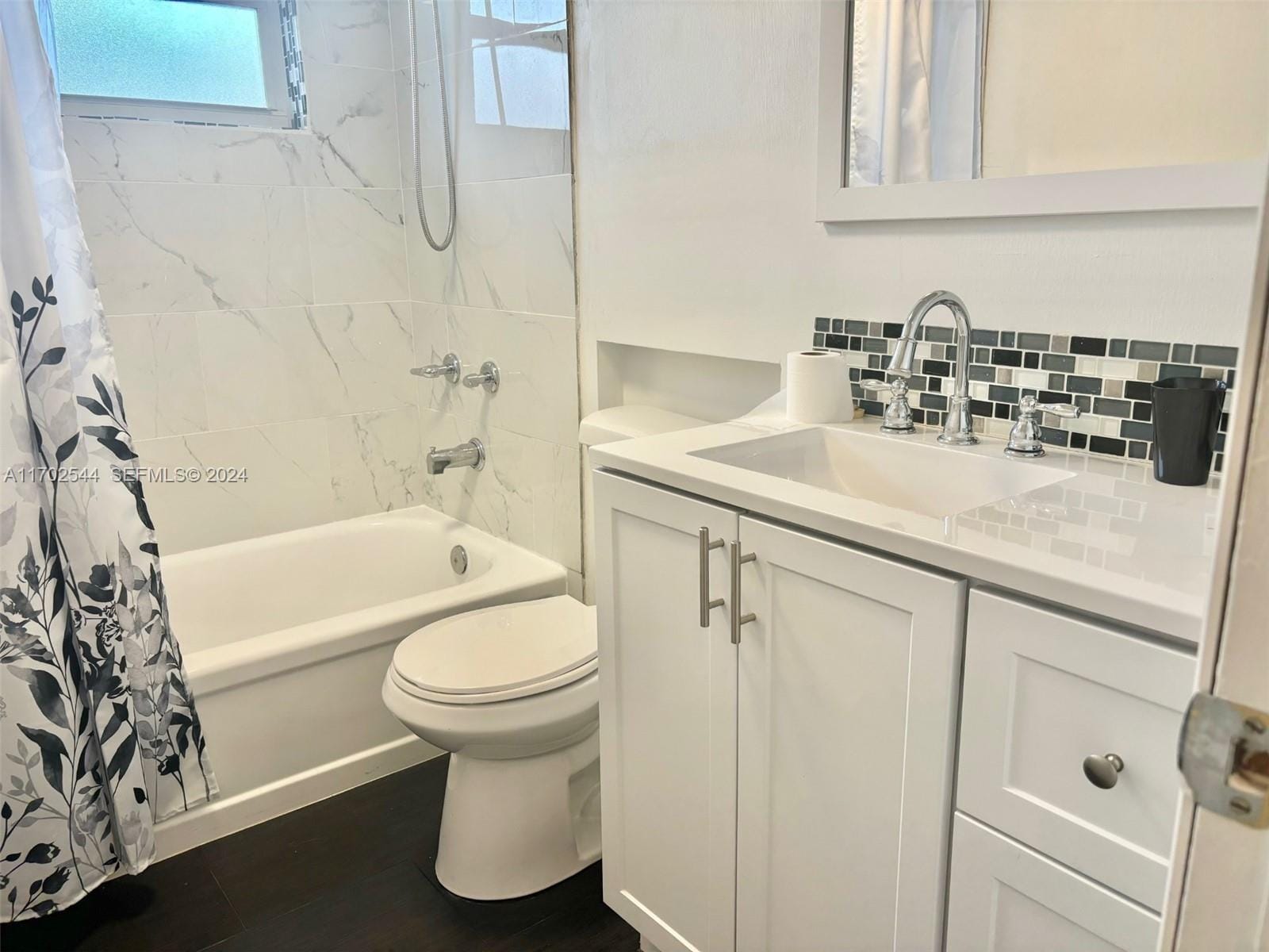 1445 Atlantic Shores Boulevard 102, Hallandale Beach, FL 33009 photo 21