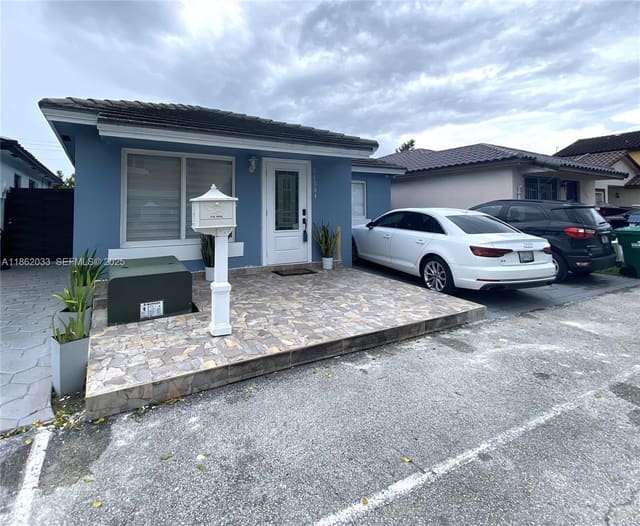 11564 SW 7th Street, sold in University Courts Sub, Sweetwater, FL