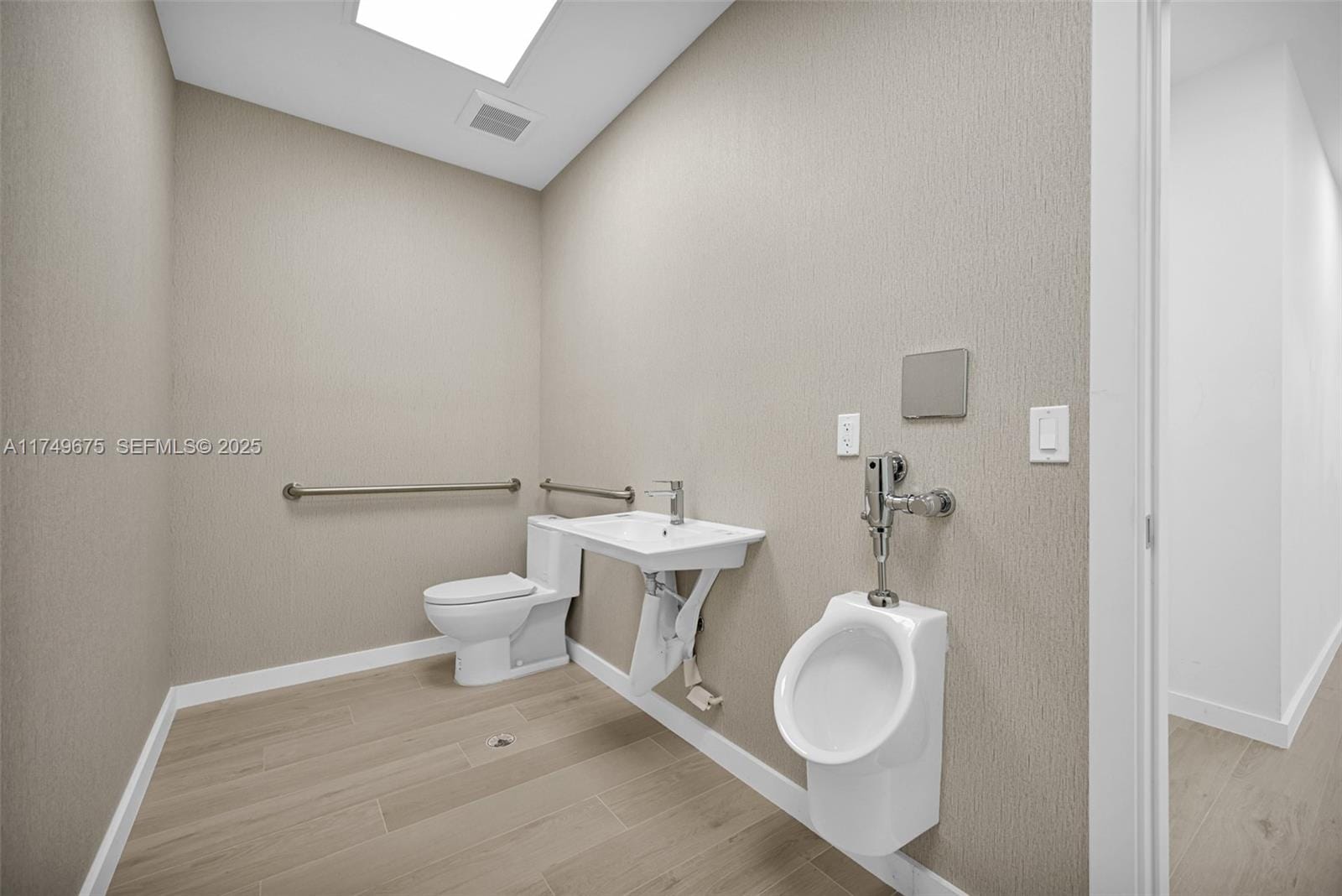 210 NE 68th Street 1, Miami, FL 33138 photo 25