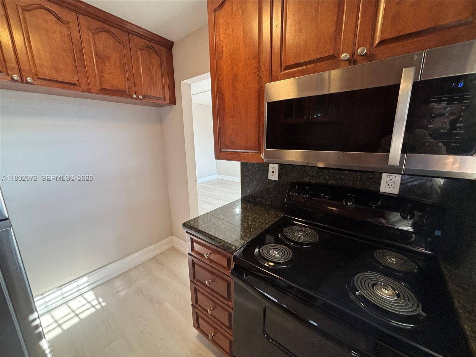 1335 W 68th Street 309, Hialeah, FL 33014 photo 8