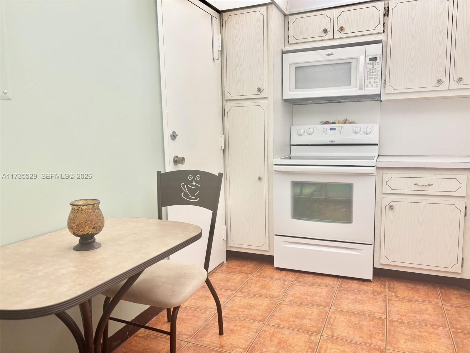 1965 S Ocean Drive 11N — photo 2
