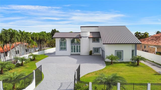 2821 SW 130th Avenue, Miami, FL 33175