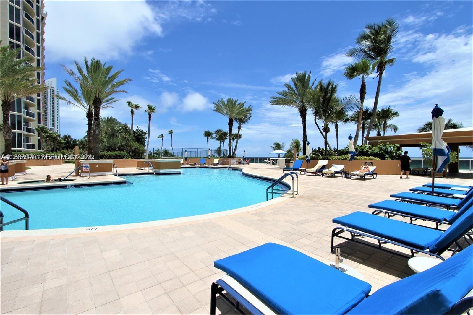 17555 Collins Avenue 2502, Sunny Isles Beach, FL 33160 photo 14