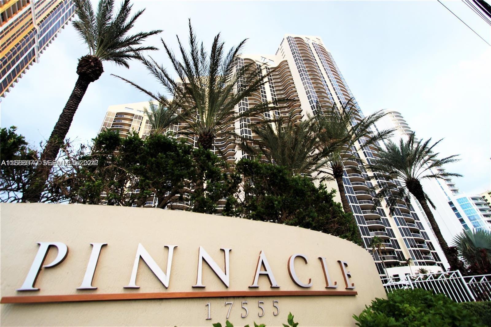 17555 Collins Avenue 2502, Sunny Isles Beach, FL 33160 photo 6