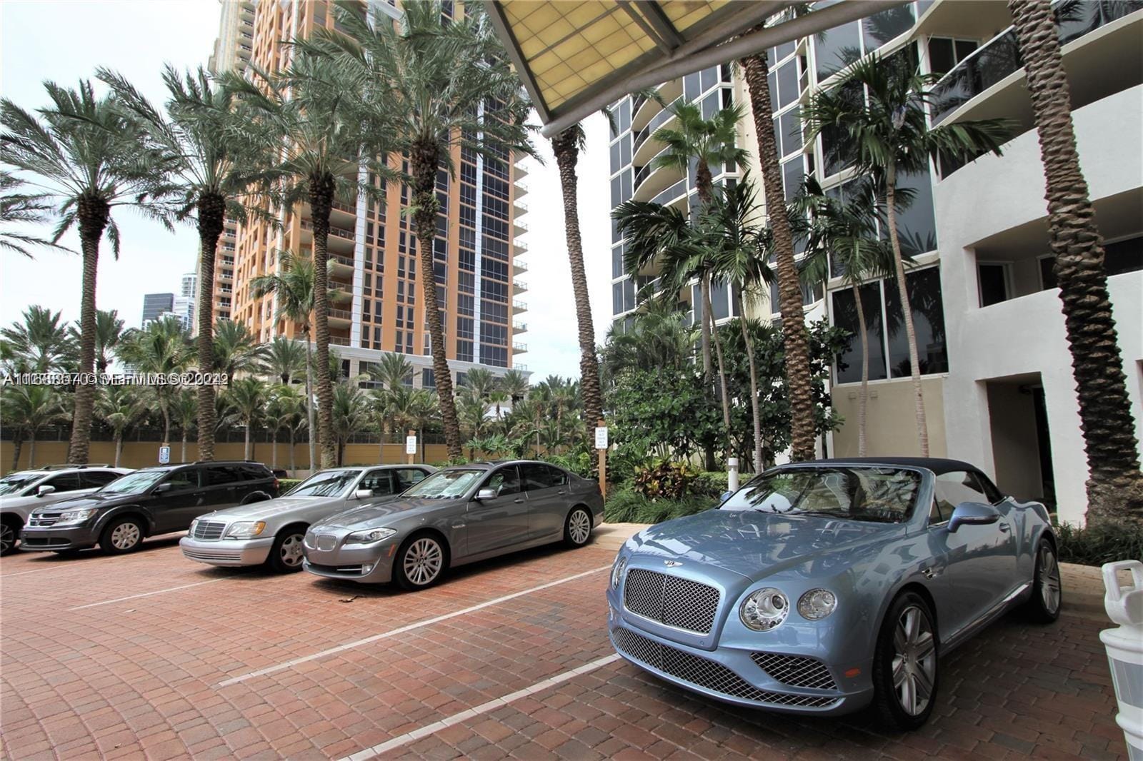 17555 Collins Avenue 2502, Sunny Isles Beach, FL 33160 photo 7