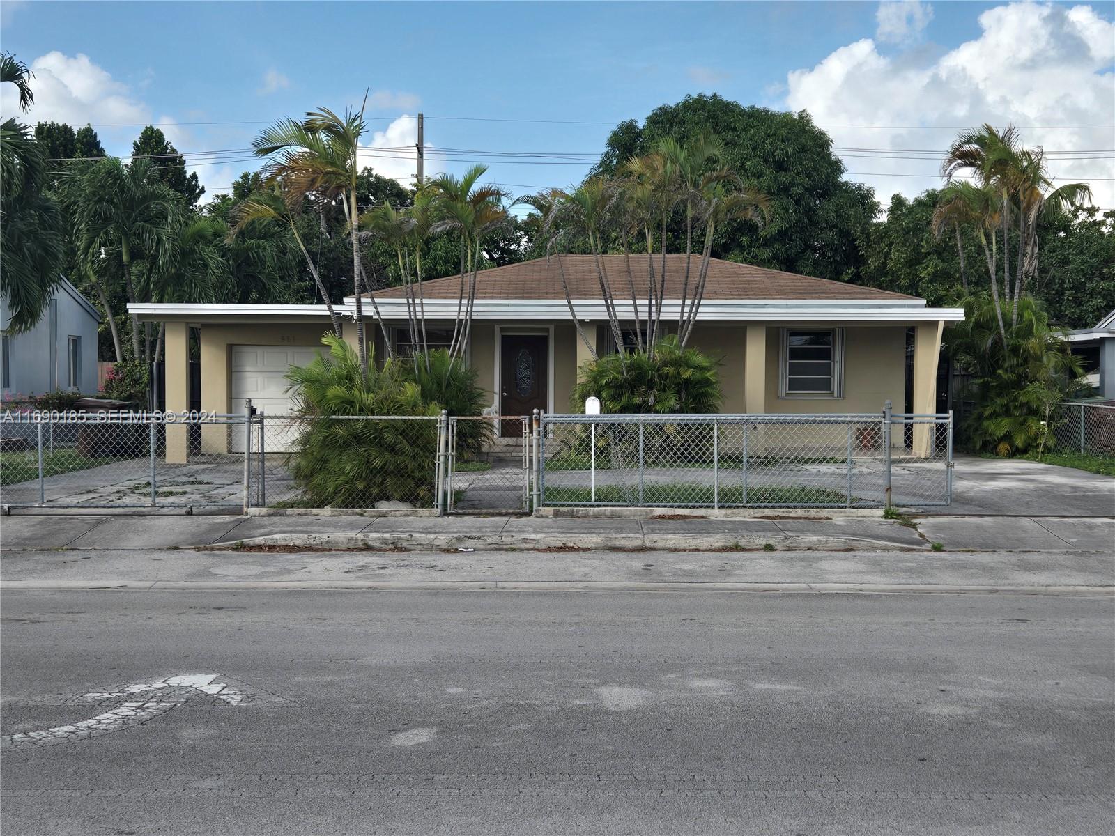 961 E 32nd Street, Hialeah, FL 33013, Hialeah