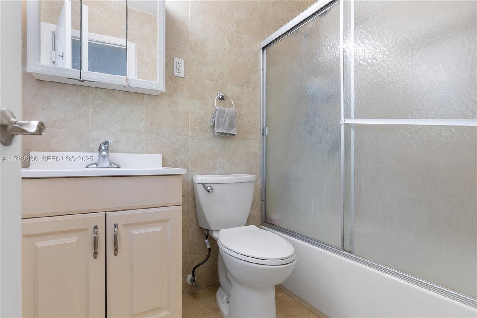 81 Edgewater Drive 203, Coral Gables, FL 33133 photo 17