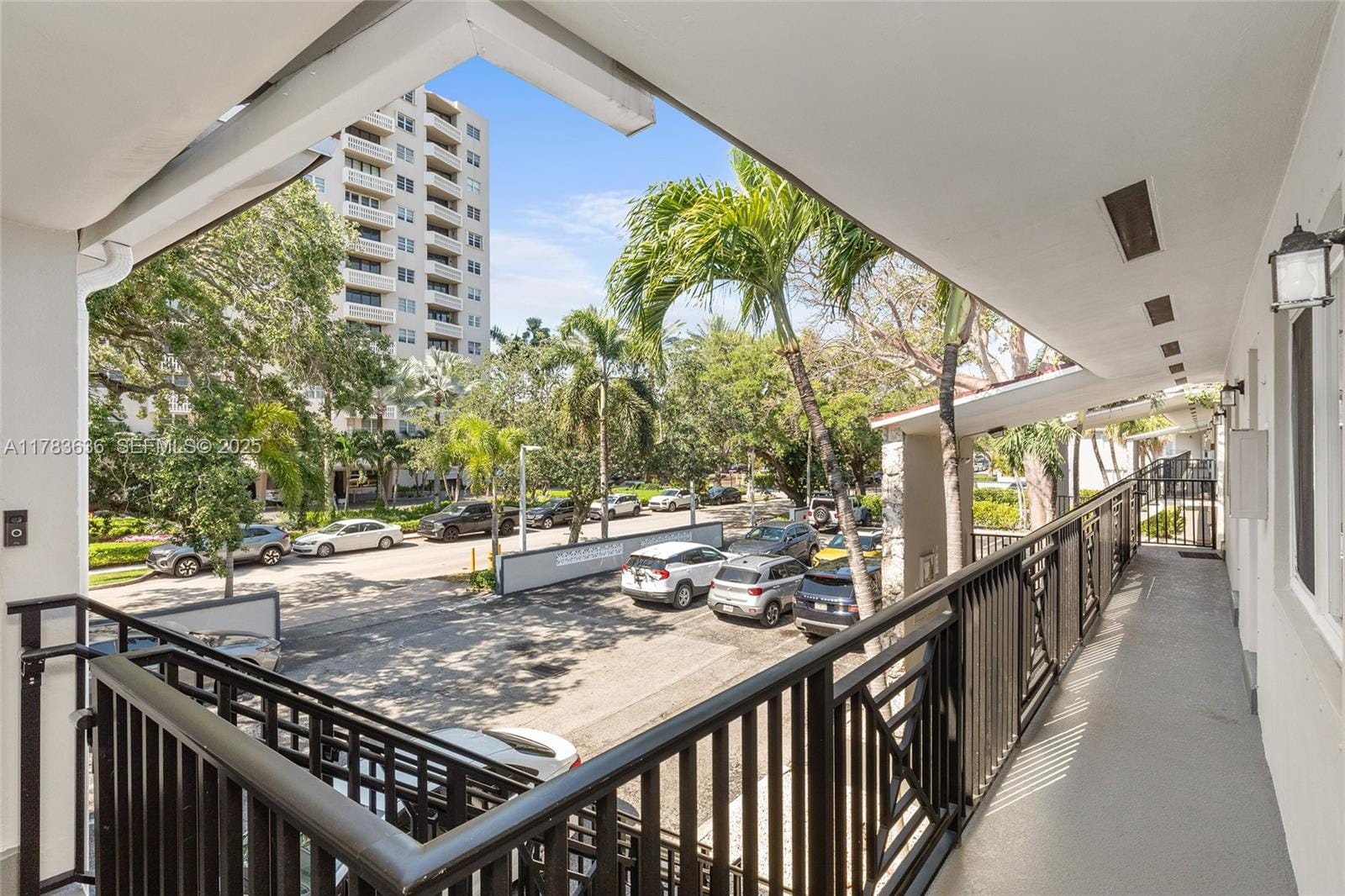 81 Edgewater Drive 203, Coral Gables, FL 33133 photo 22