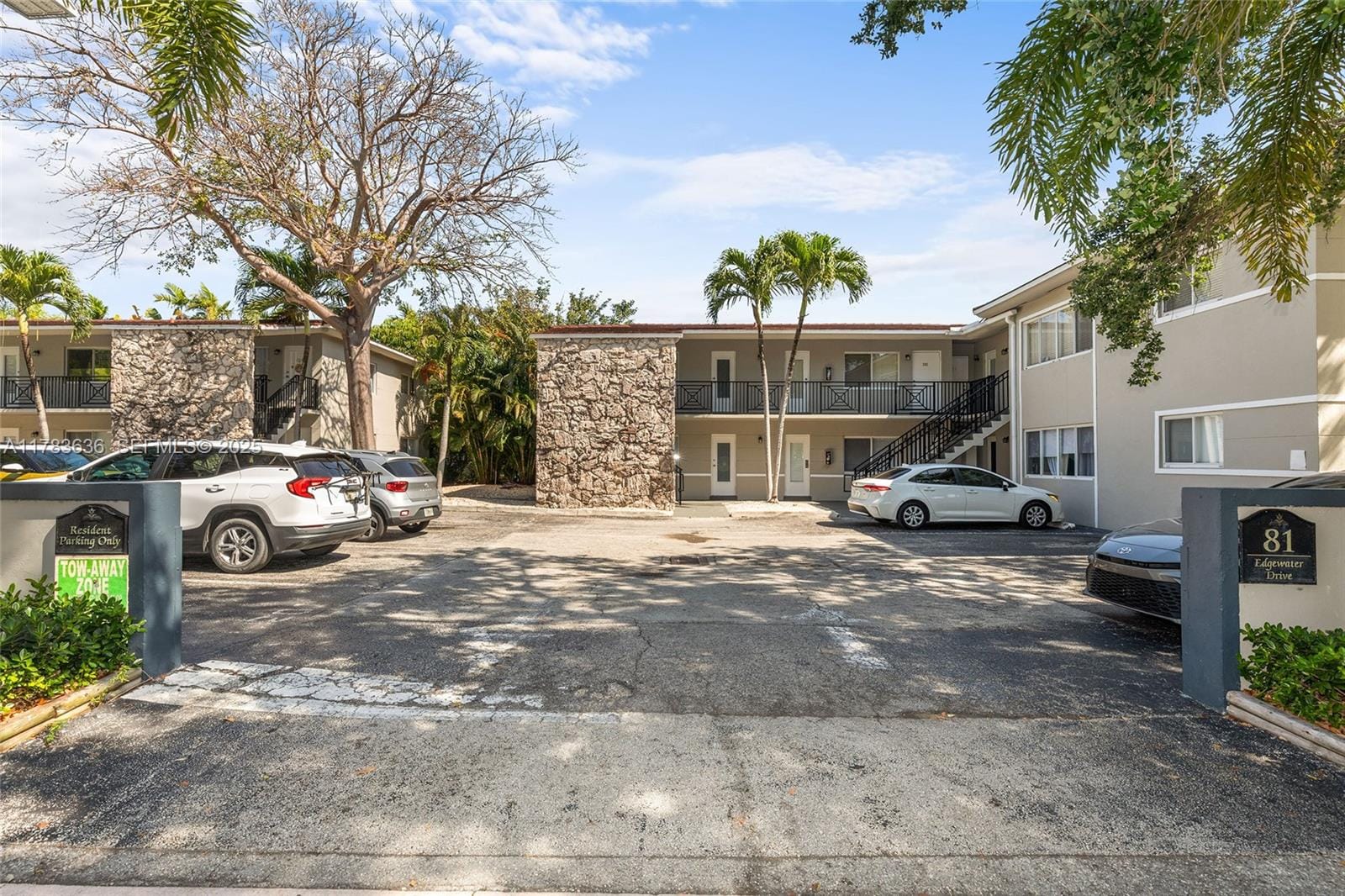 81 Edgewater Drive 203, Coral Gables, FL 33133 photo 23