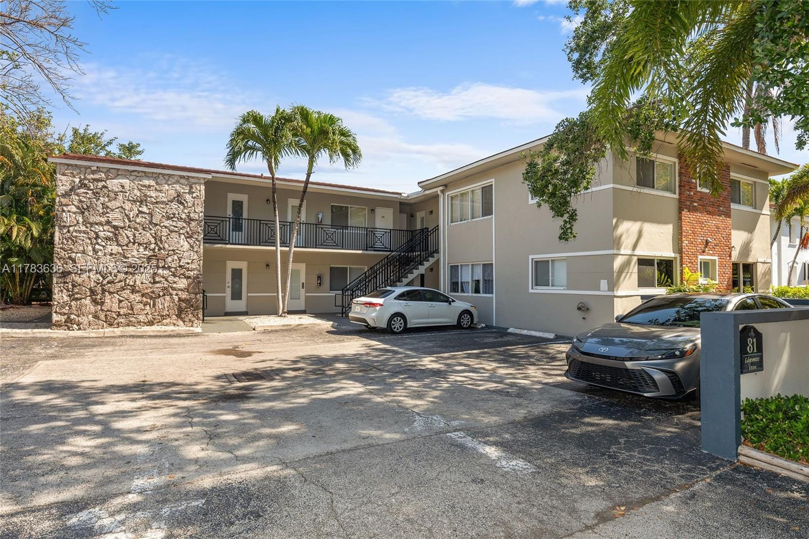 81 Edgewater Drive 203, Coral Gables, FL 33133