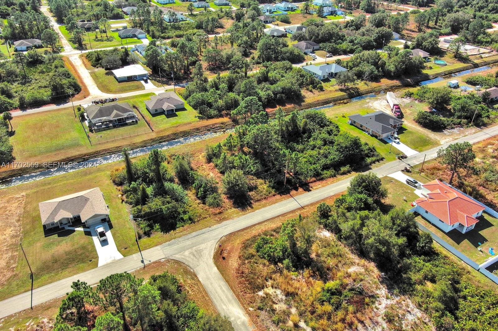 844 Carbon Street E, Lehigh Acres, FL 33974 photo 15