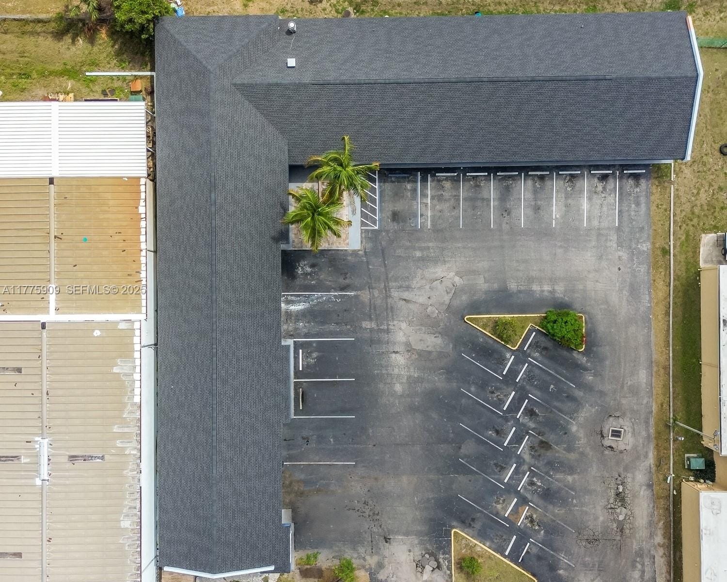 3775 Fowler Street — photo 12