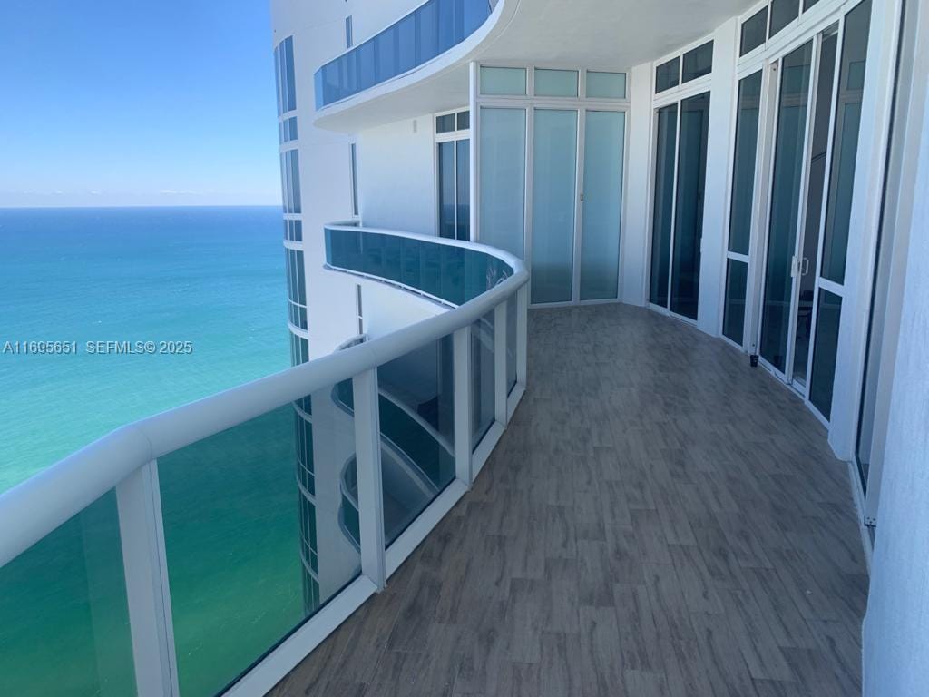 15811 Collins Avenue 4203 — photo 2
