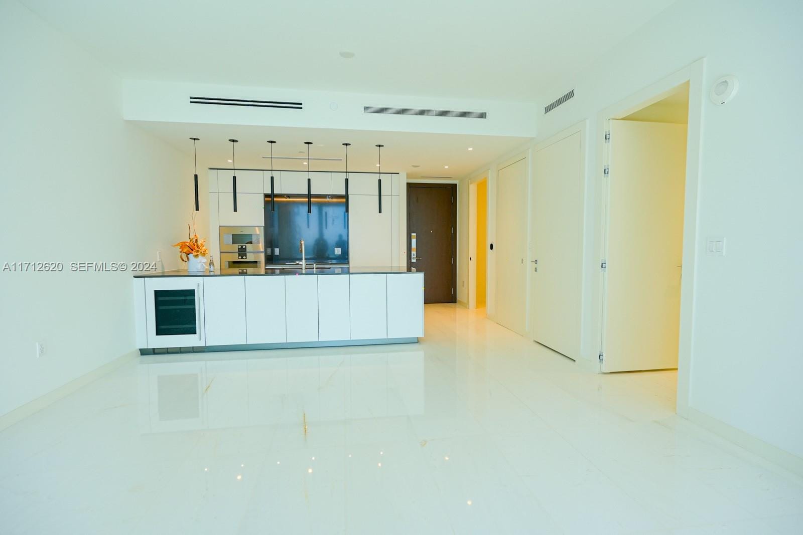 300 Biscayne Boulevard Way 1806, Miami, FL 33131 photo 27