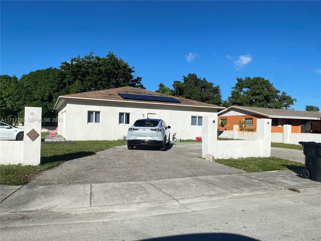2151 NW 29th Terrace, sold in Golden Ridge, Fort Lauderdale, FL