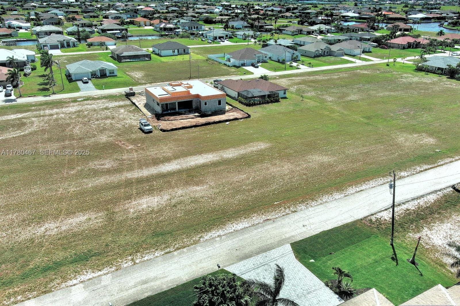 1037 NW 37th Place, Cape Coral, FL 33993 photo 15
