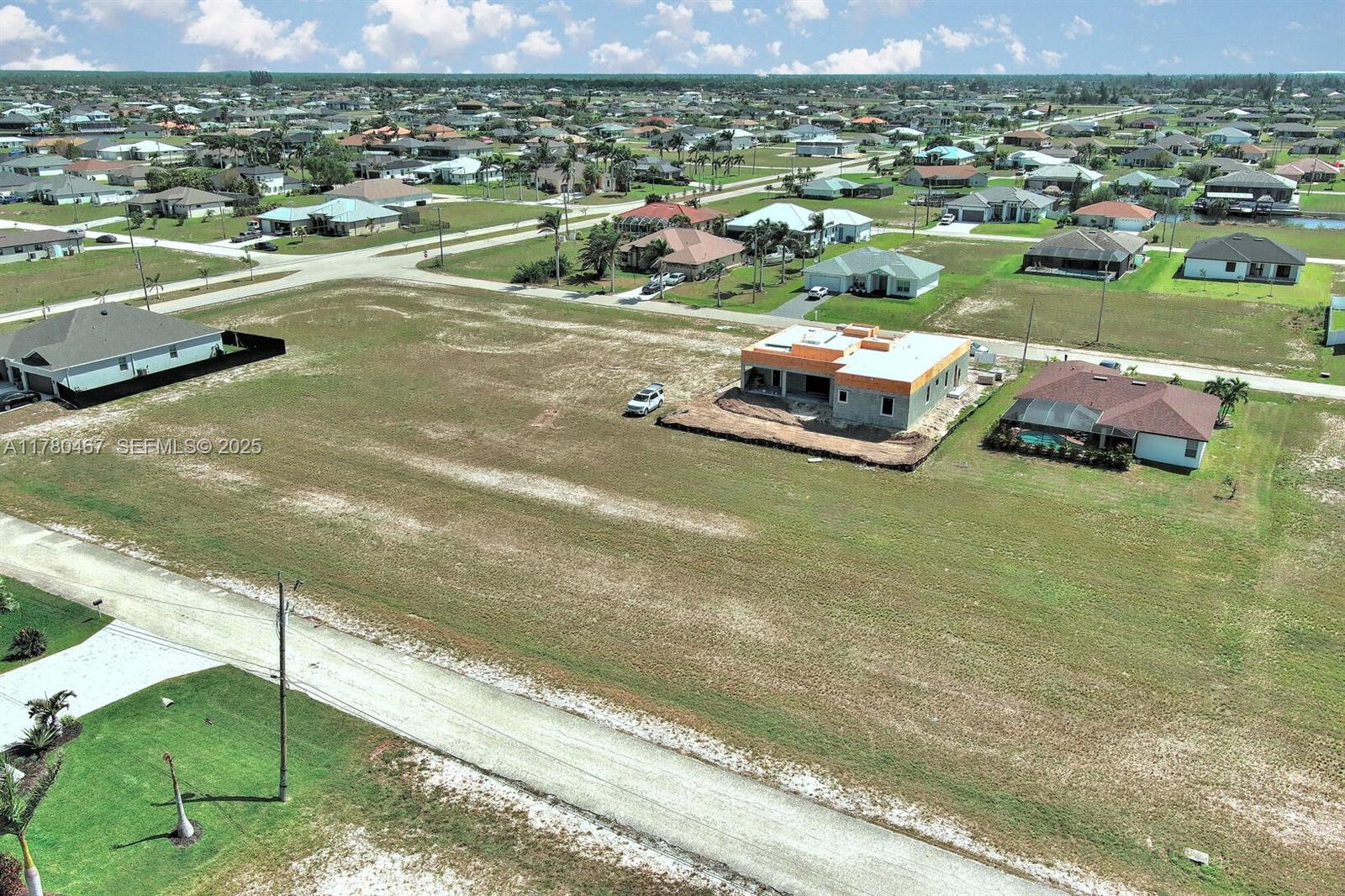 1037 NW 37th Place