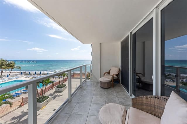 2751 S Ocean Drive 403S, sold in Aquarius Condo, Hollywood, FL