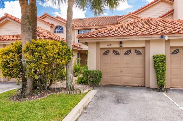 10836 Cypress Glen Drive, sold in Cypress Glen Townhomes, Coral Springs, FL