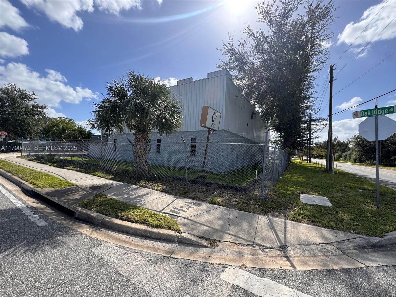 5909 Anno Avenue 5909 — photo 3