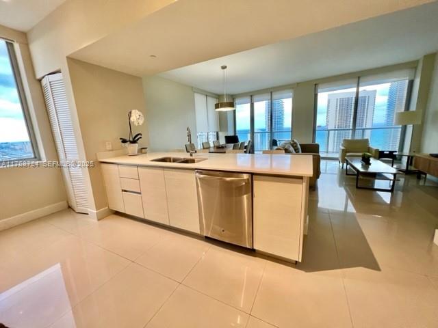 2600 E Hallandale Beach Boulevard T3102 — photo 3