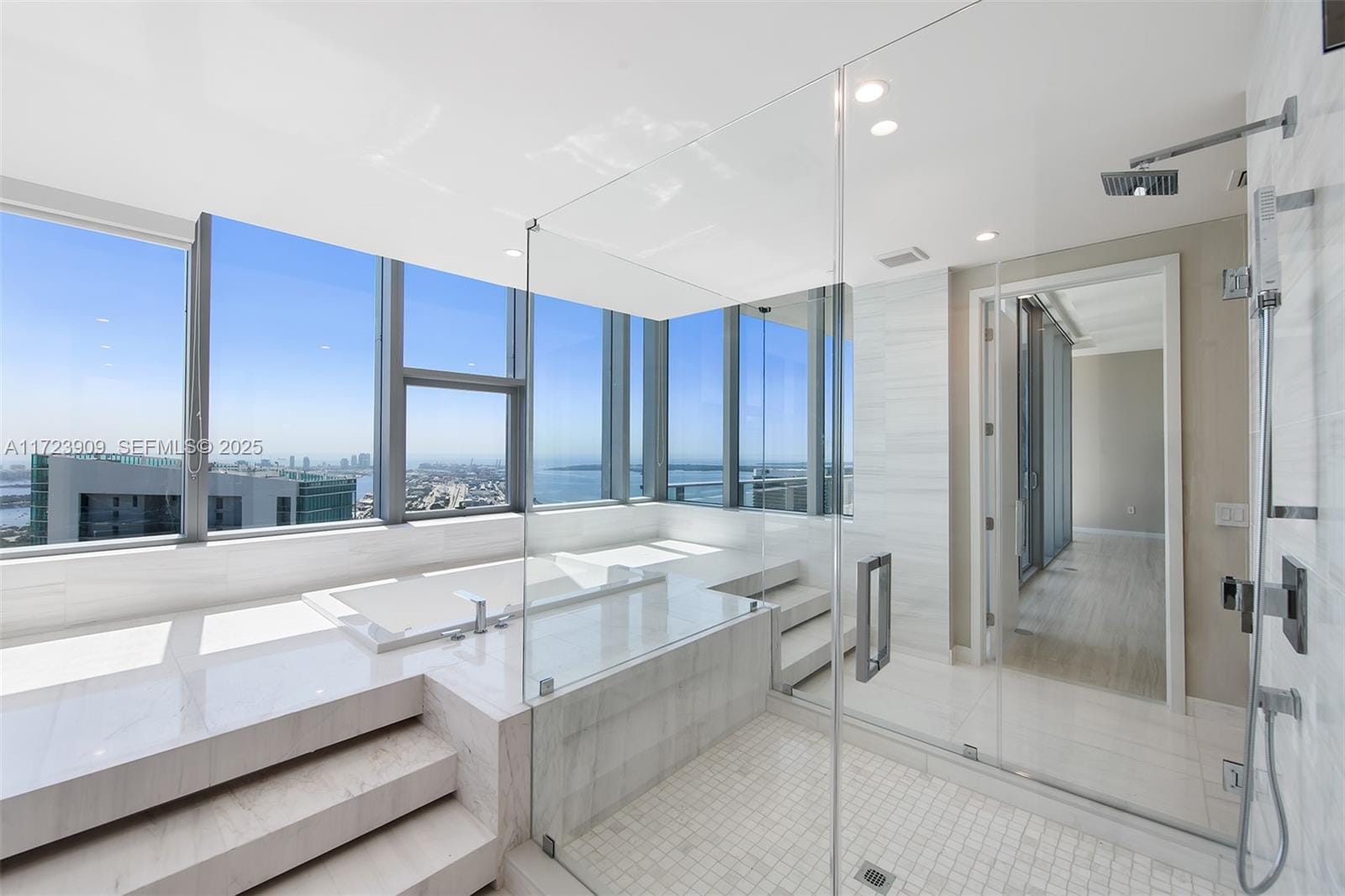 851 NE 1st Avenue PH 5411, Miami, FL 33132 photo 15