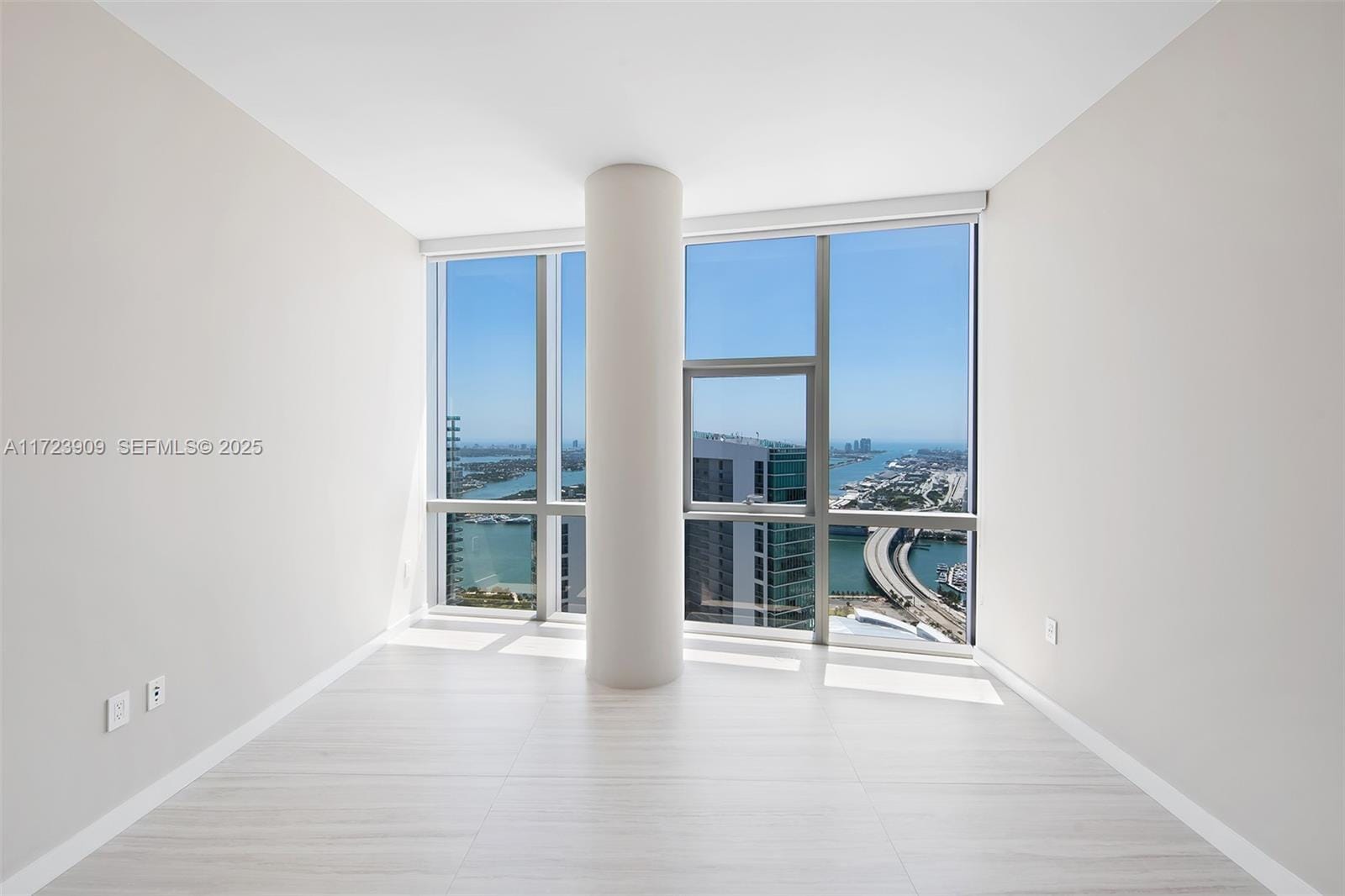 851 NE 1st Avenue PH 5411, Miami, FL 33132 photo 28