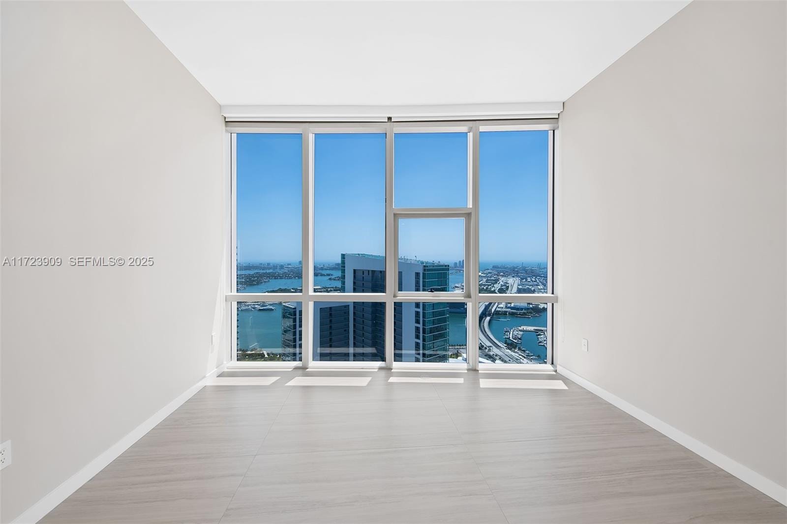 851 NE 1st Avenue PH 5411, Miami, FL 33132 photo 29