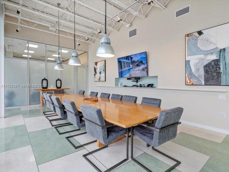 2404 Hollywood Boulevard — photo 10