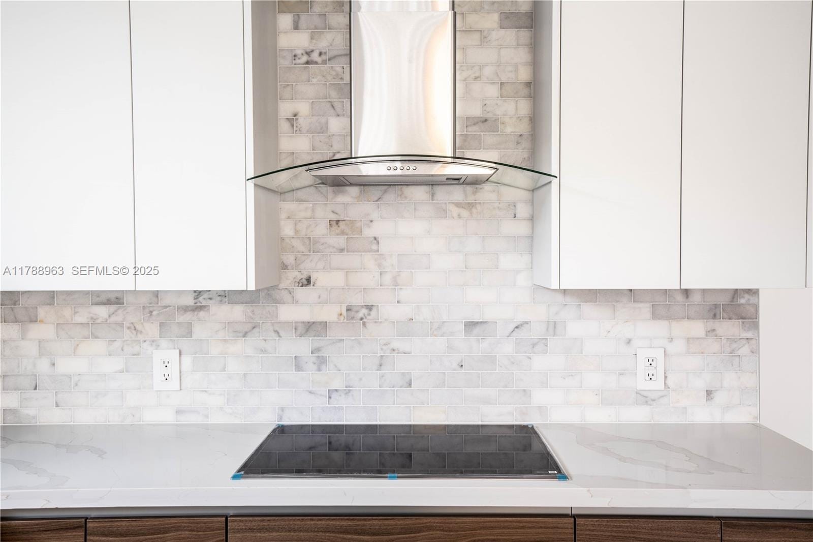 910 SW 24th Road, Miami, FL 33129 photo 14