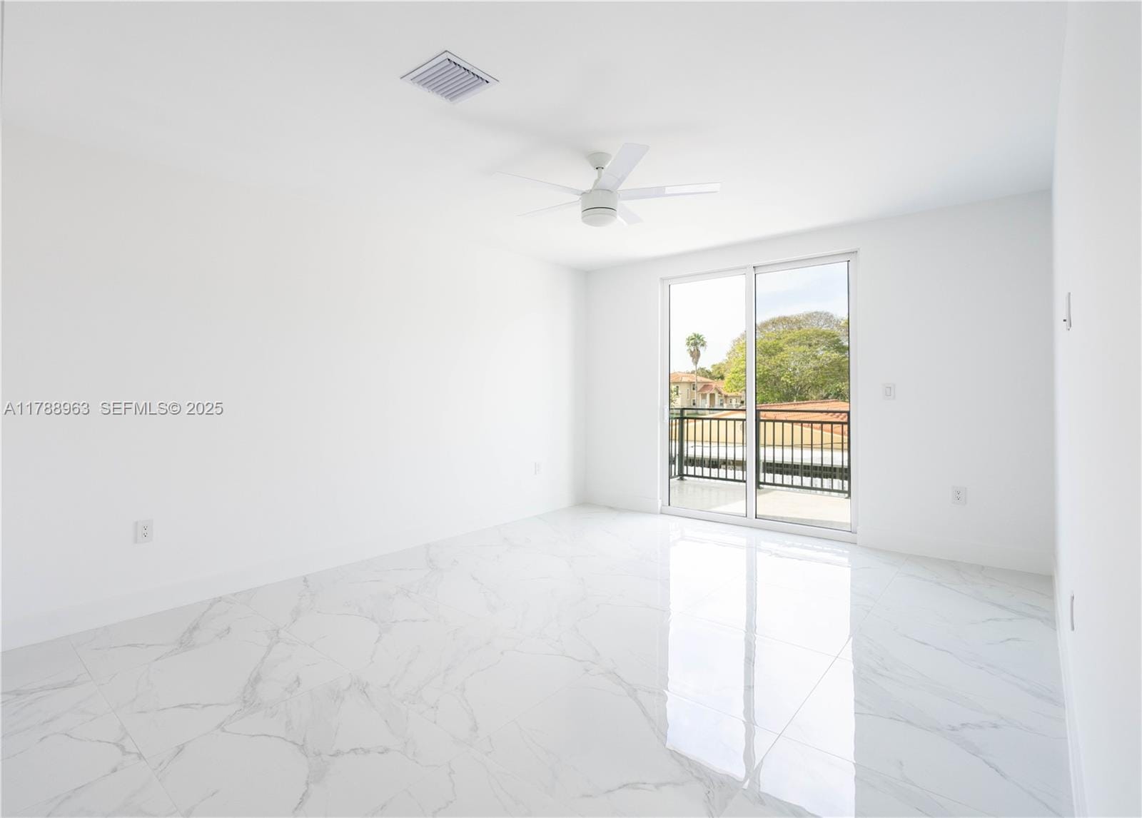 910 SW 24th Road, Miami, FL 33129 photo 18