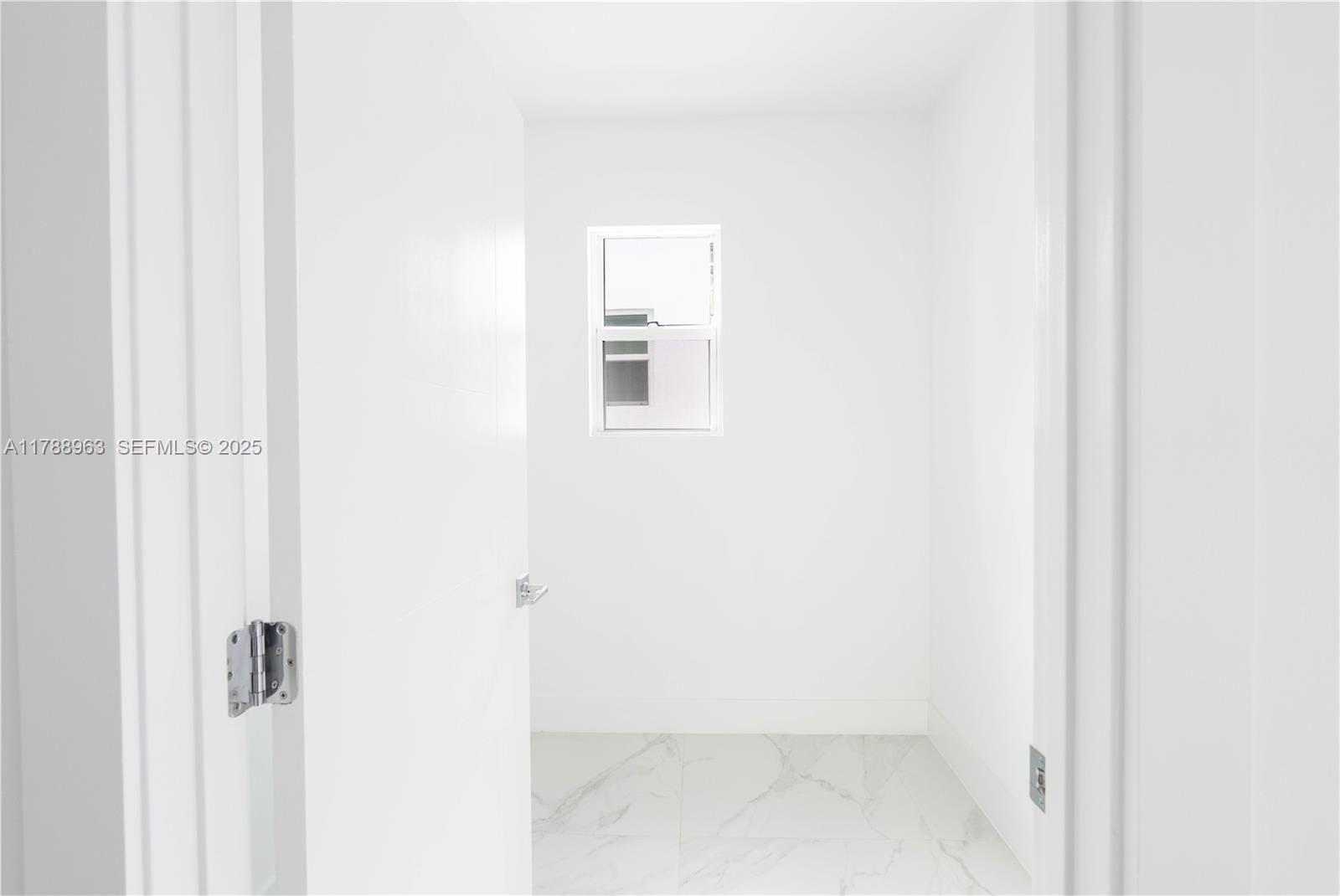 910 SW 24th Road, Miami, FL 33129 photo 21