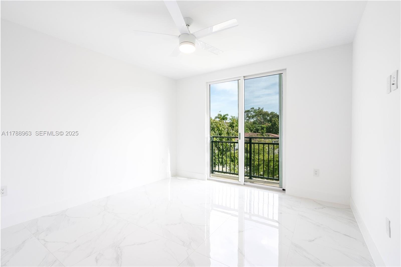 910 SW 24th Road, Miami, FL 33129 photo 24