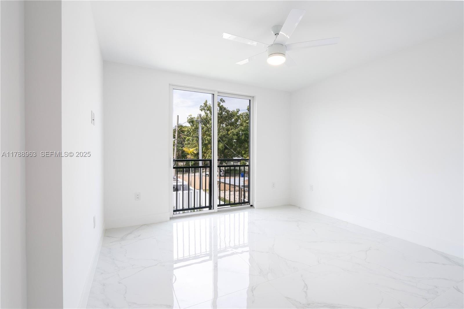 910 SW 24th Road, Miami, FL 33129 photo 26