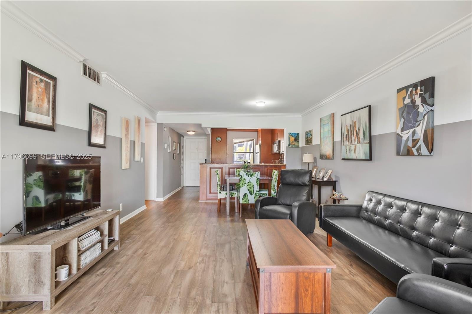 22053 Palms Way 106 — photo 3