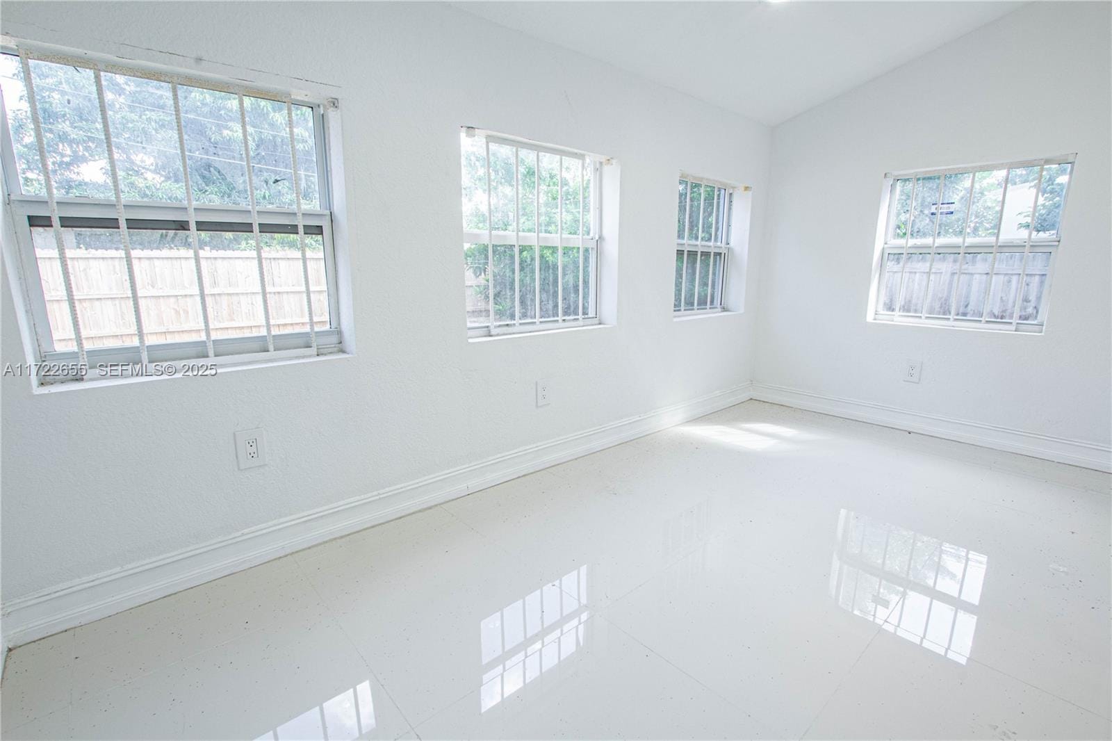 575 NW 49th Street, Miami, FL 33127 photo 13