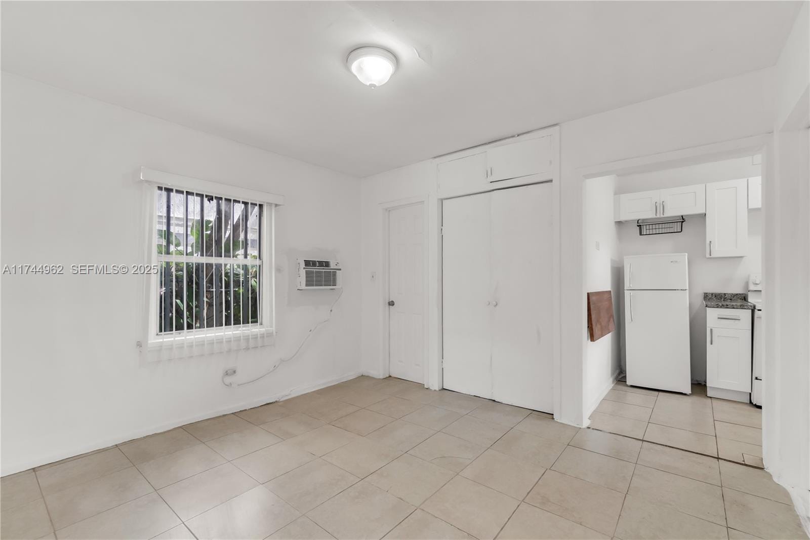 7525 NE Miami Court — photo 9