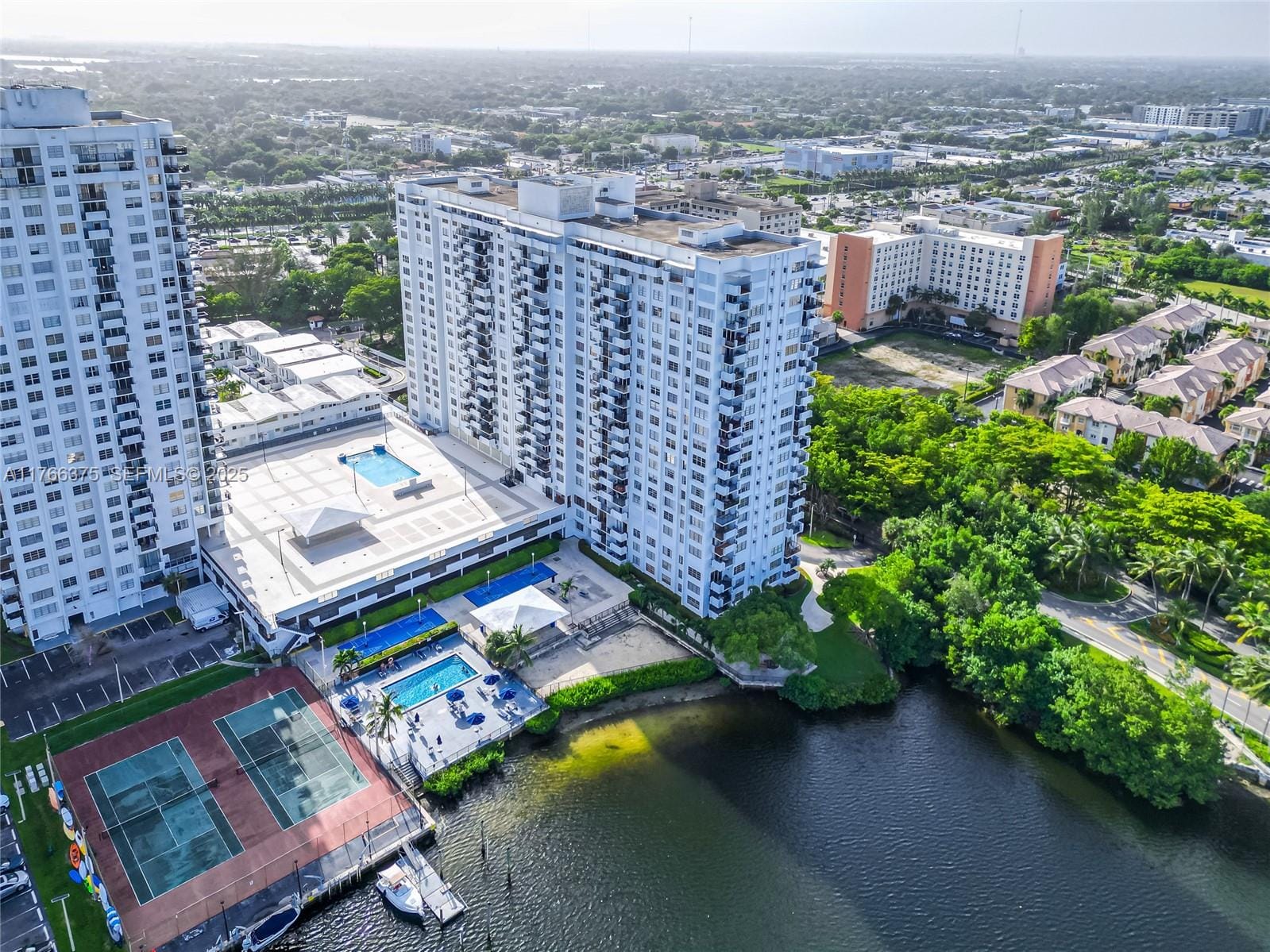 2780 NE 183rd Street 401, Aventura, FL 33160 photo 19