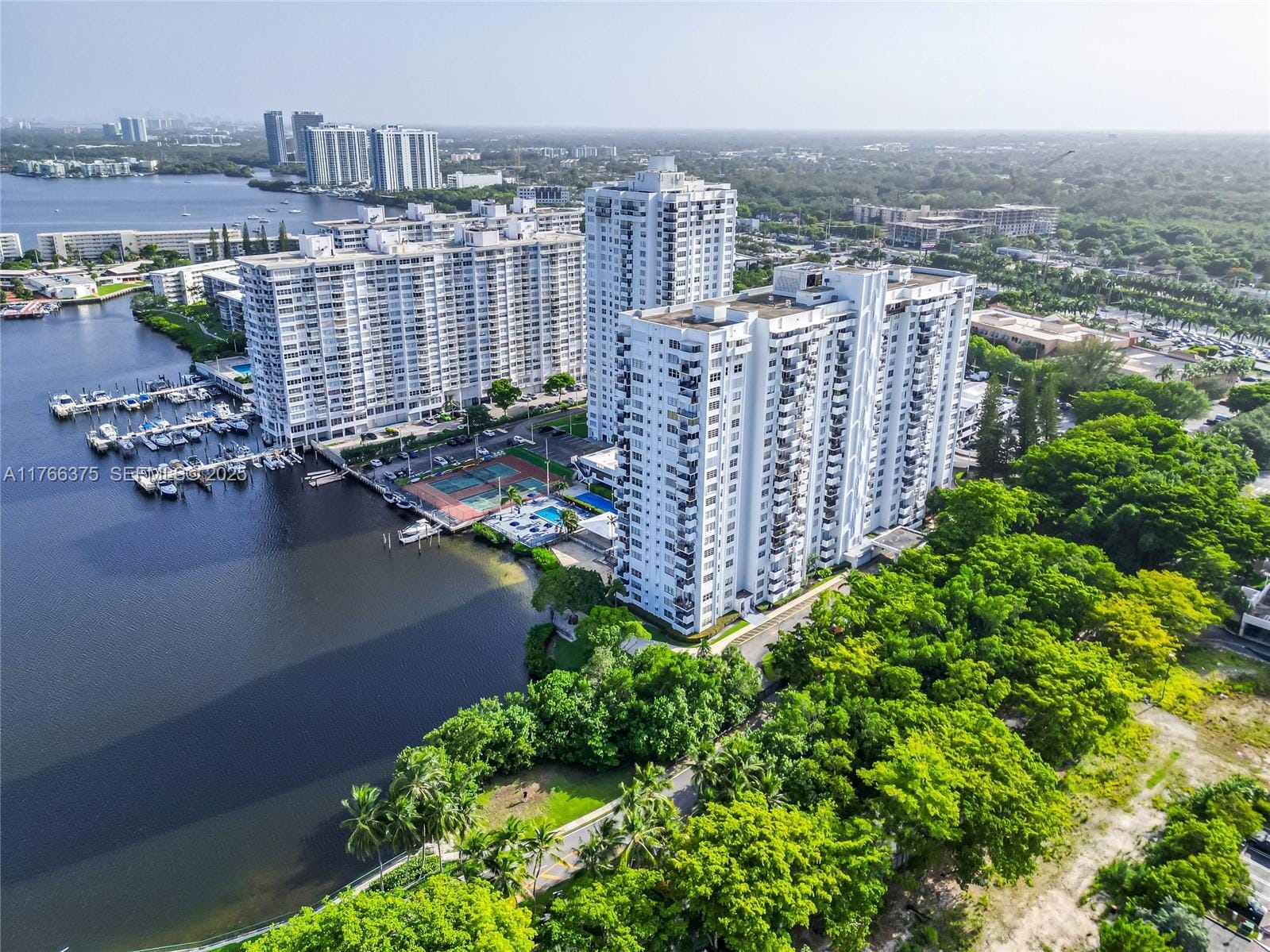 2780 NE 183rd Street 401, Aventura, FL 33160 photo 20