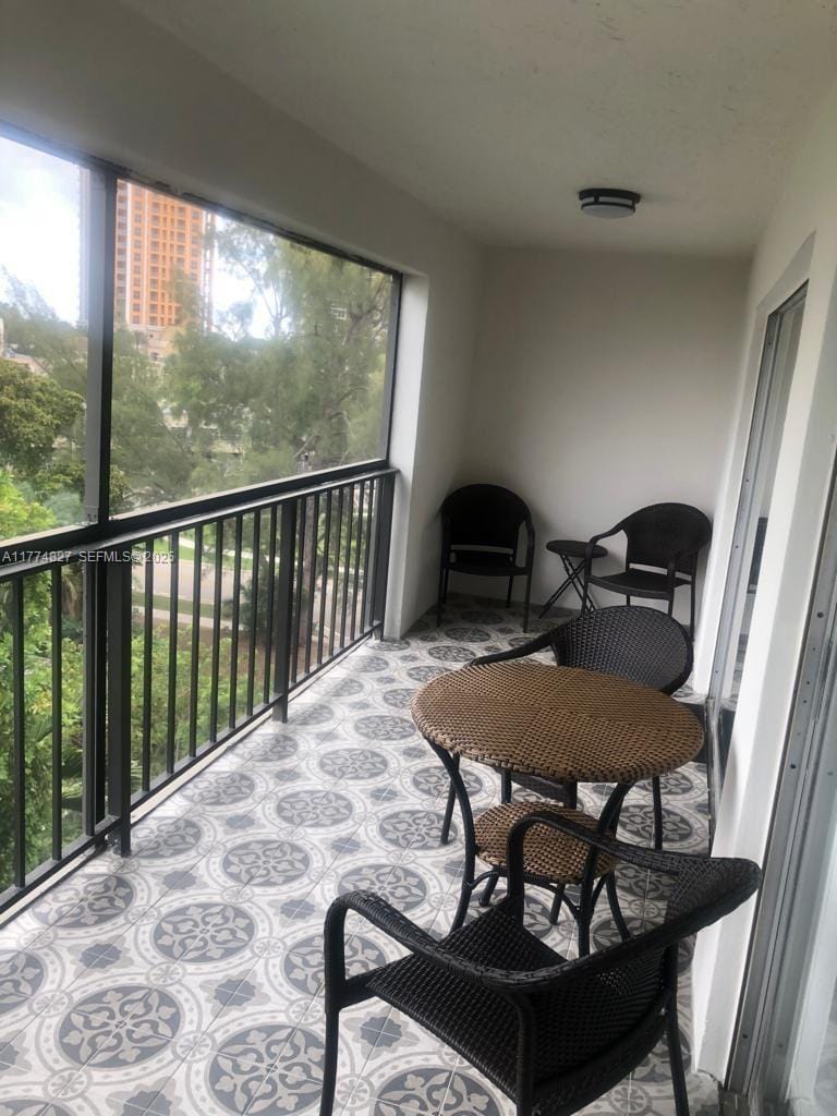 201 178th Drive 537, Sunny Isles Beach, FL 33160 photo 5