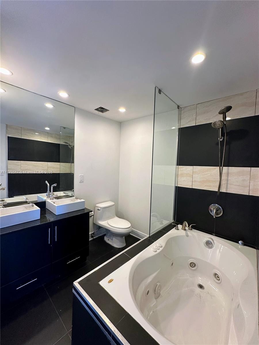 16508 NE 26th Avenue 603, North Miami Beach, FL 33160 photo 16