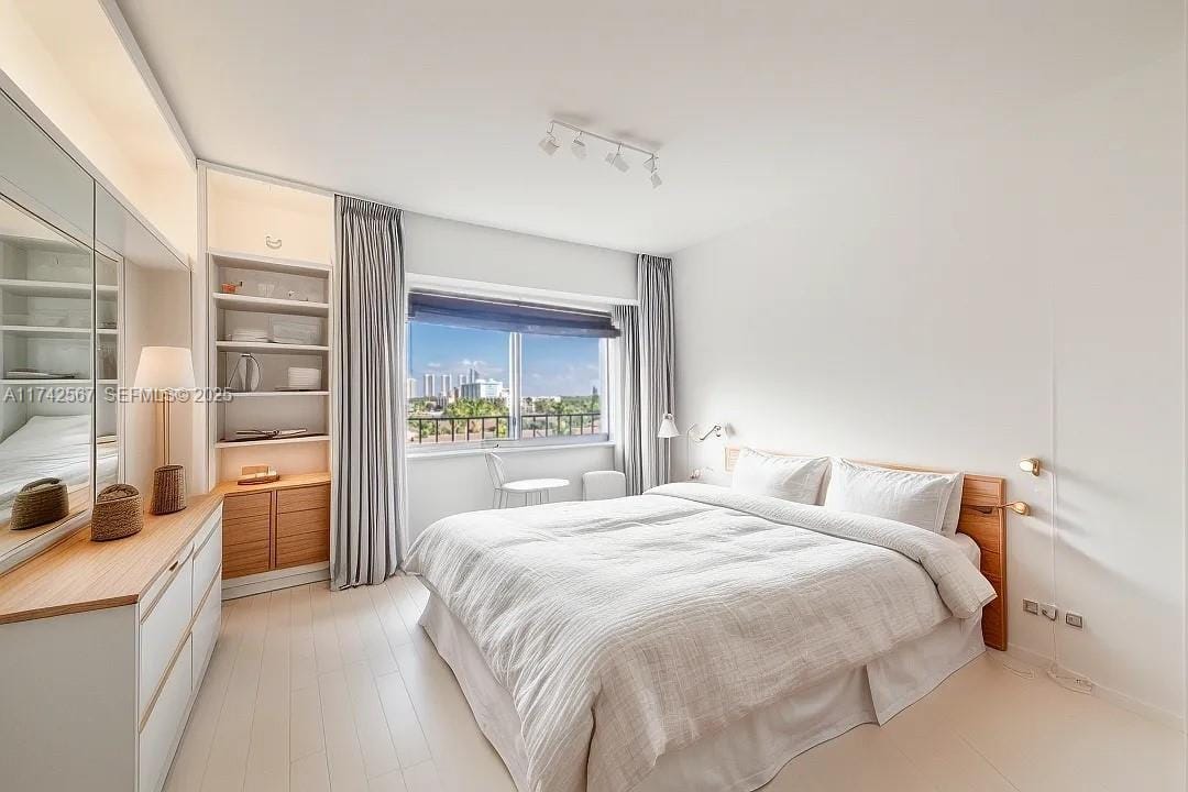 16508 NE 26th Avenue 603, North Miami Beach, FL 33160 photo 8