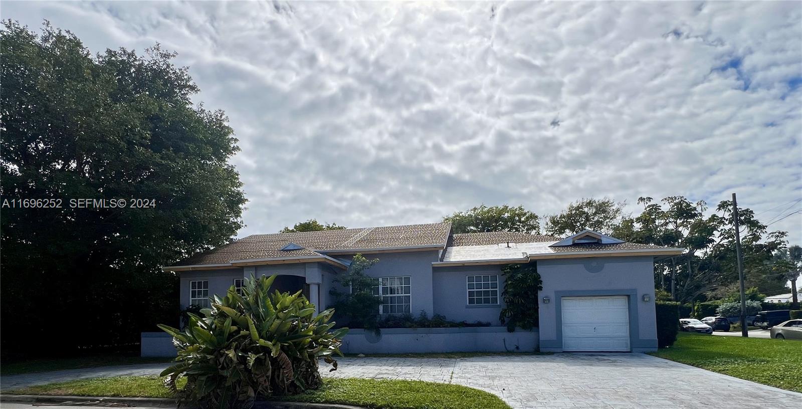 424 90th Street, Surfside, FL 33154, Surfside