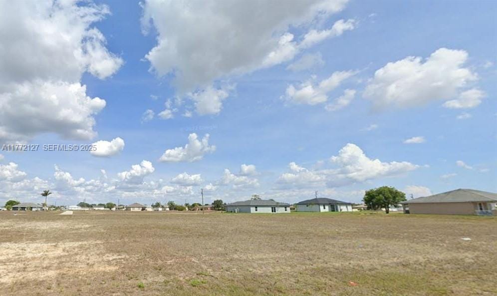2933 NW 8th Place, Cape Coral, FL 33993