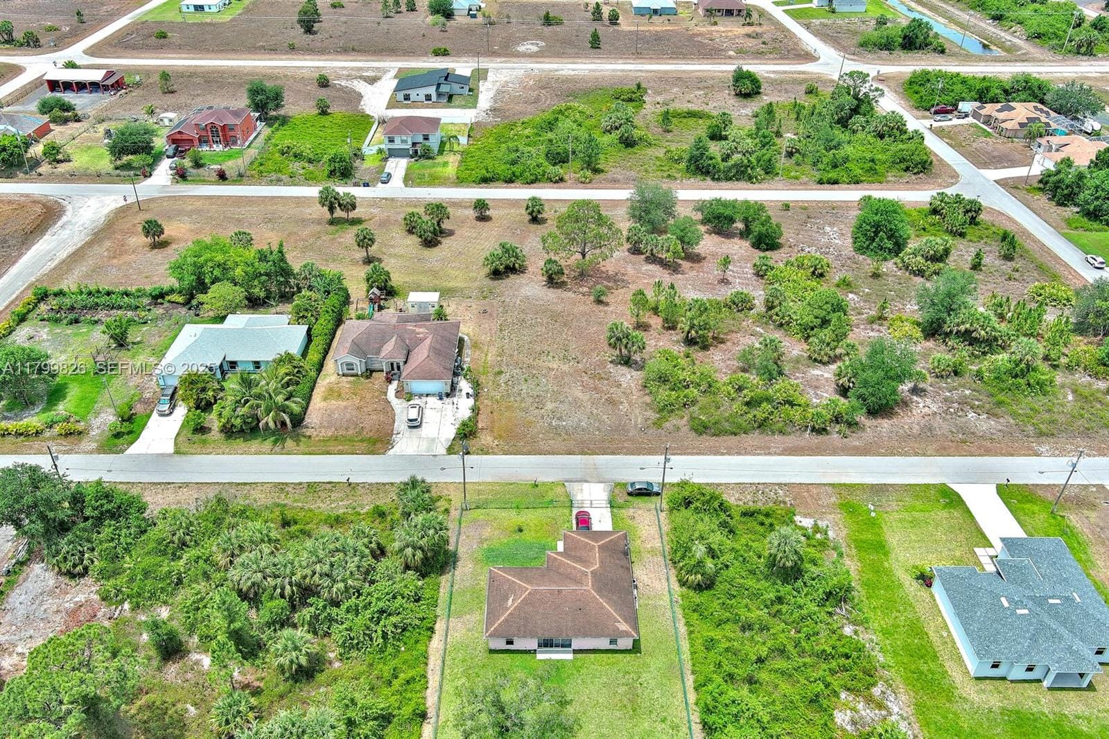 914 S Mercury Avenue, Lehigh Acres, FL 33974 photo 13