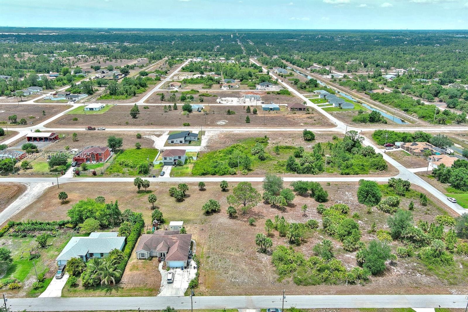 914 S Mercury Avenue, Lehigh Acres, FL 33974 photo 14