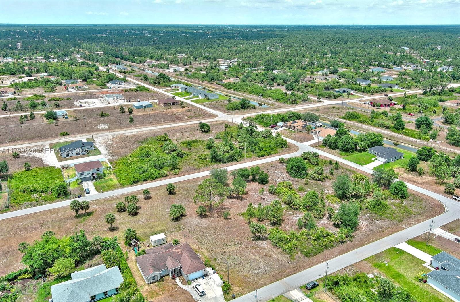 914 S Mercury Avenue, Lehigh Acres, FL 33974 photo 15