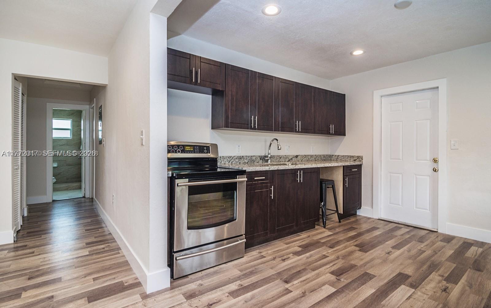 2542 Fillmore Street — photo 2
